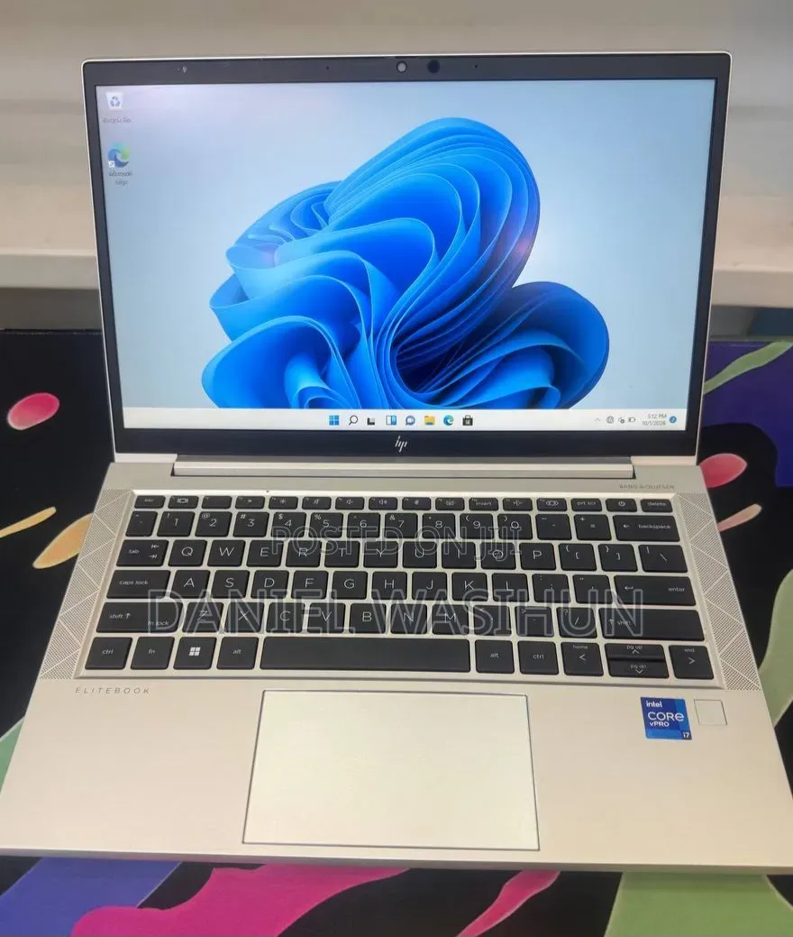 New Laptop HP EliteBook 830 G8 16GB Intel Core i7 SSD 512GB