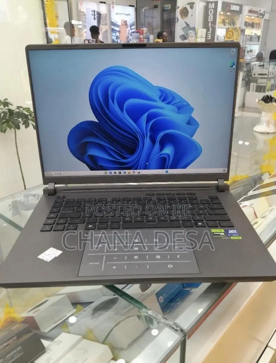 New Laptop Asus 32GB Intel Core Ultra 9 SSD 1T