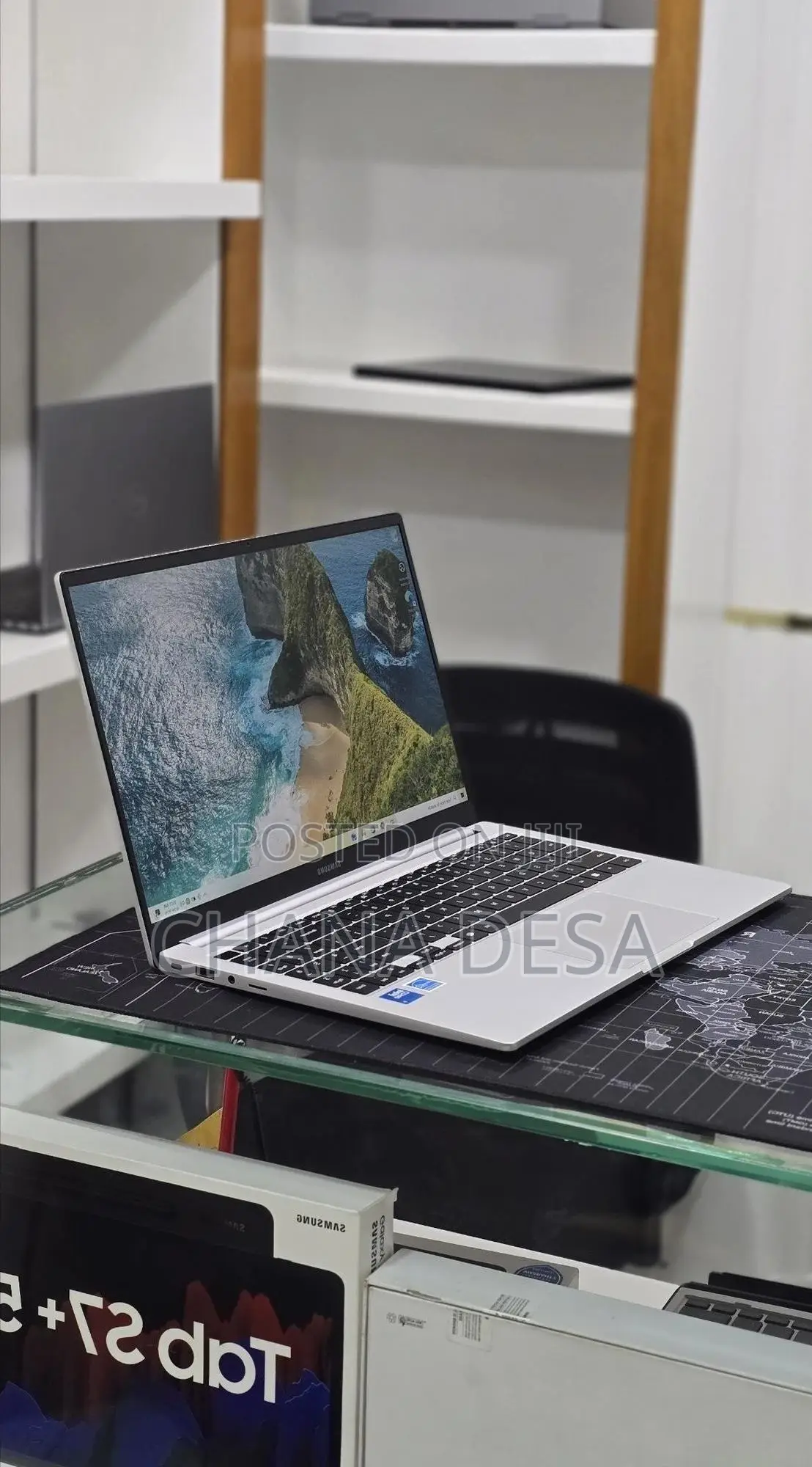 New Laptop Samsung Galaxy Book4 16GB Intel Core 7 SSD 512GB