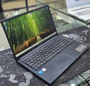 New Laptop Asus 16GB Intel Core 5 SSD 512GB
