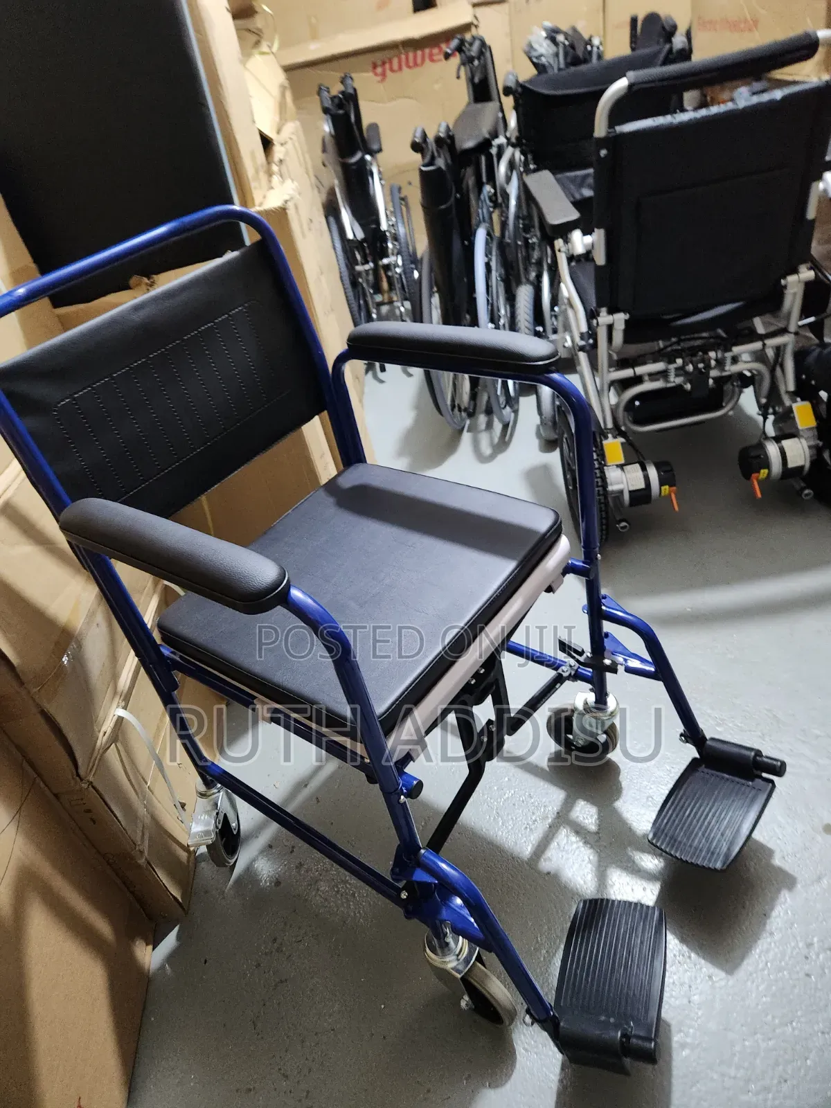 Commode Wheelchair輕輕wheelchair短短wheelchair倫比wheelchair痱不wheelchair