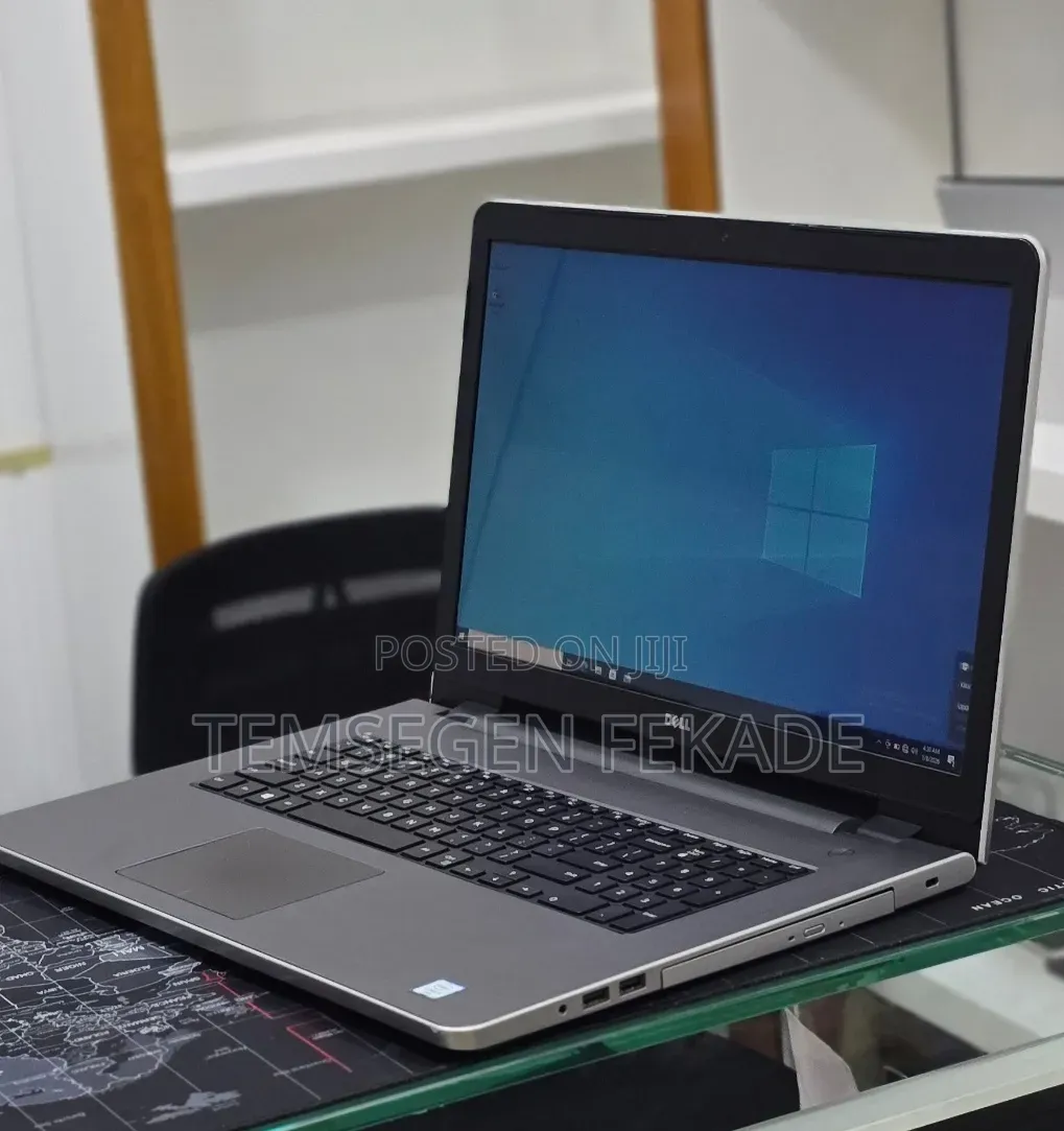 New Laptop Dell Inspiron 15 5579 8GB Intel Core i5 HDD 1T