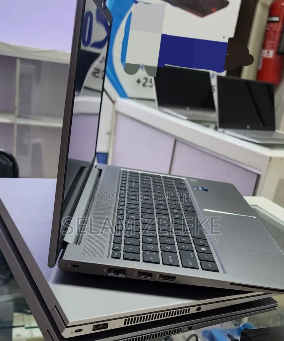 New Laptop HP 32GB Intel Core i9 SSD 512GB