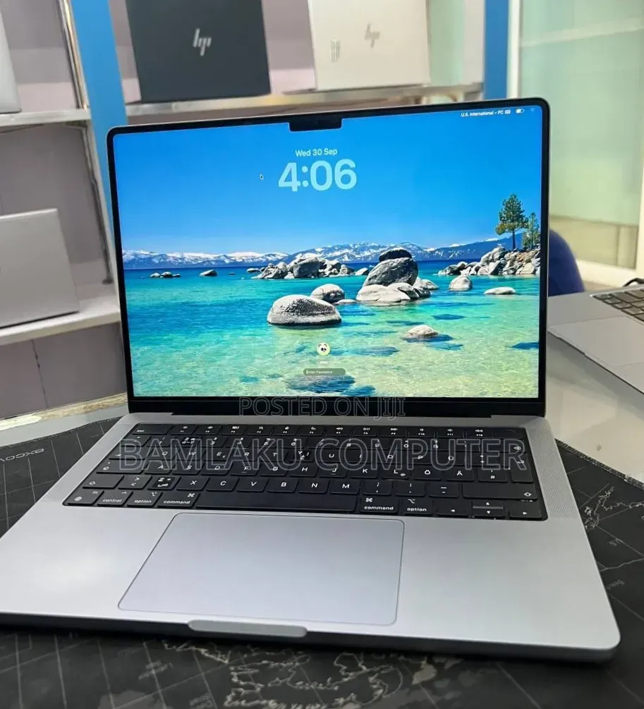 New Laptop Apple MacBook Pro 2021 M1 16GB Apple M1 Pro SSD 512GB