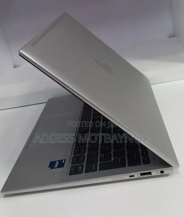 New Laptop HP EliteBook 830 16GB Intel Core i5 SSD 512GB