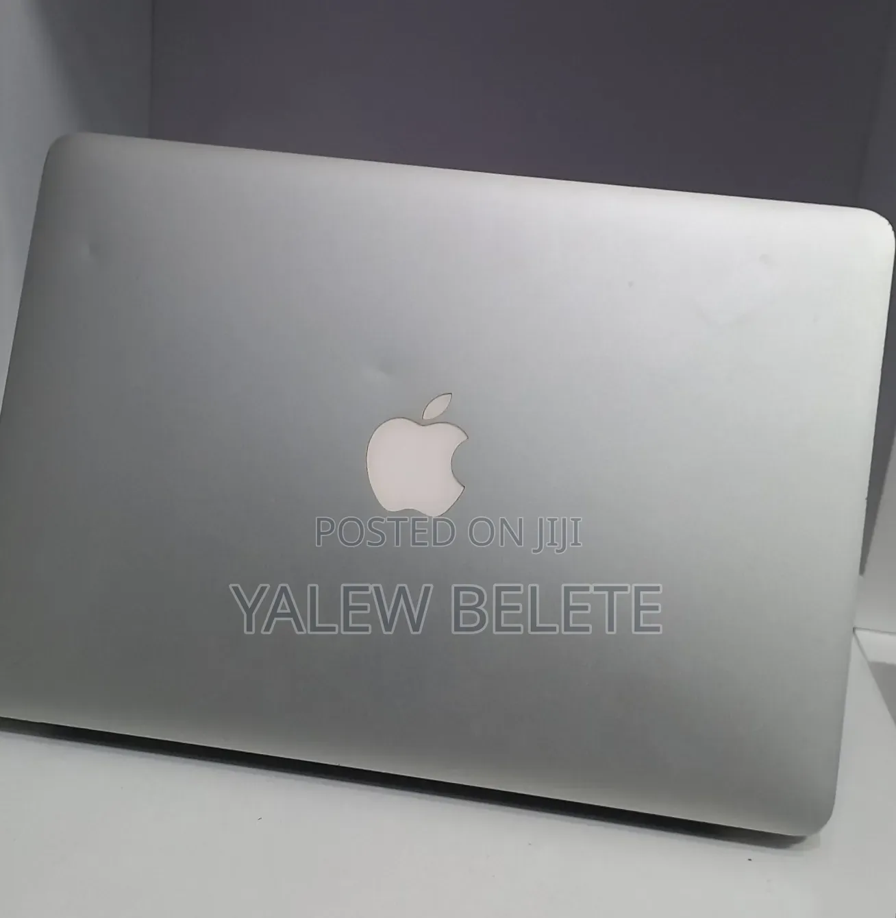 New Laptop Apple MacBook Pro 2017 8GB Intel Core i7 SSD 128GB