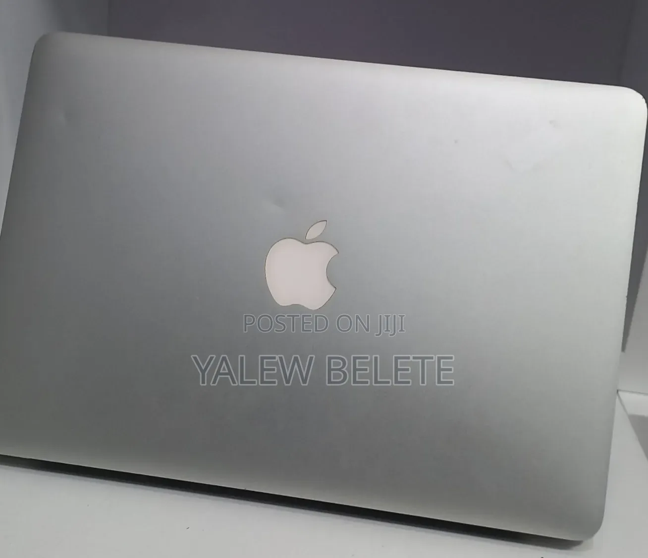 New Laptop Apple MacBook Pro 2017 8GB Intel Core i7 SSD 128GB