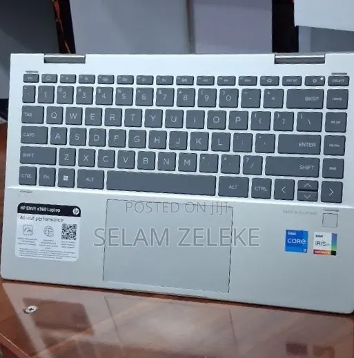 New Laptop HP Envy x360 8GB Intel Core i5 SSD 512GB
