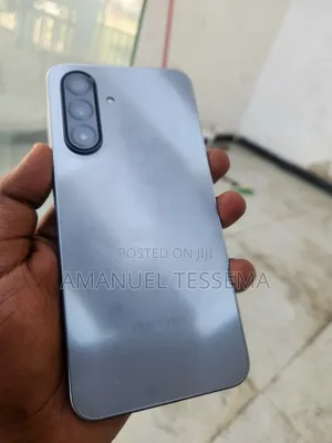 New Samsung Galaxy A17 5G 128 GB Gray