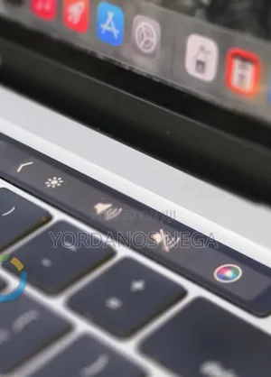 New Laptop Apple MacBook Pro 2020 32GB Intel Core i7 SSD 512GB