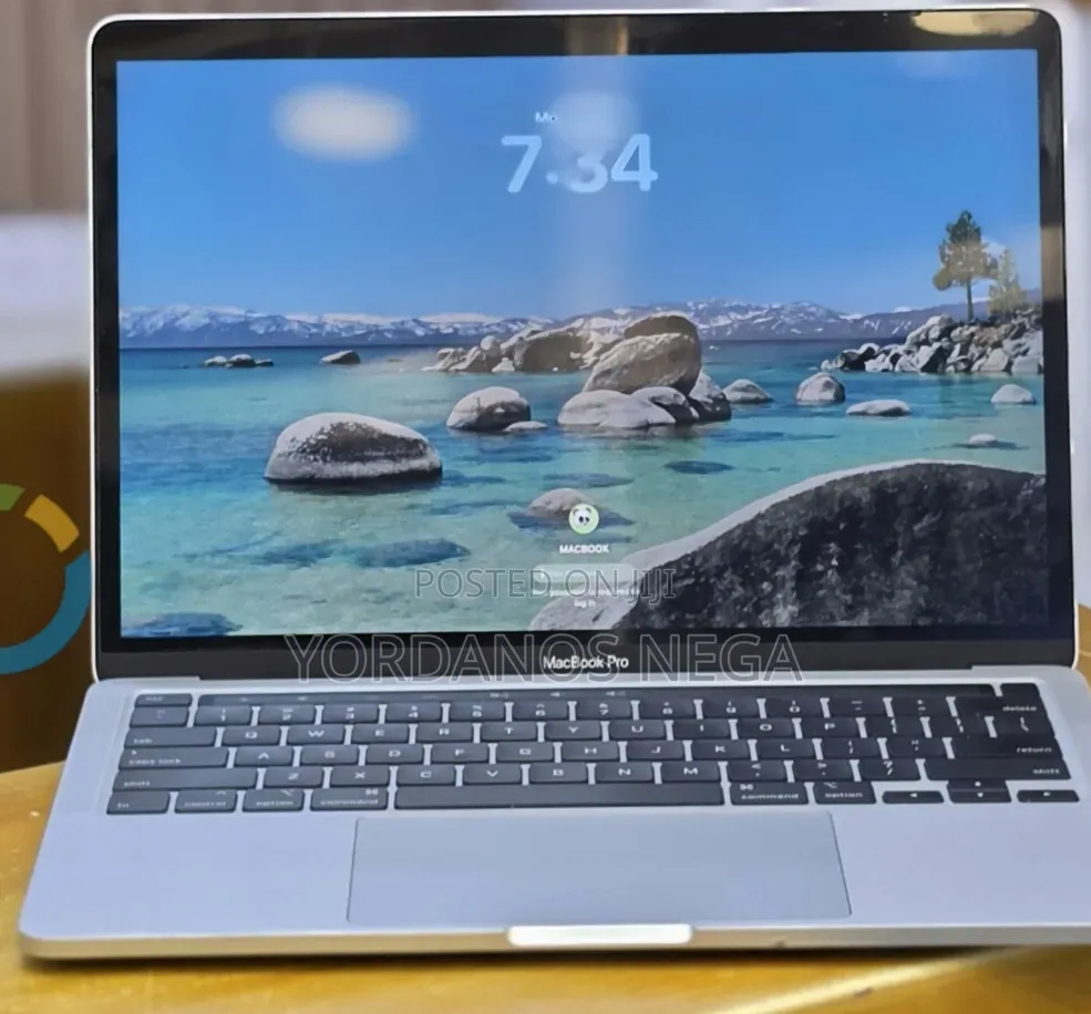 New Laptop Apple MacBook Pro 2020 32GB Intel Core i7 SSD 512GB