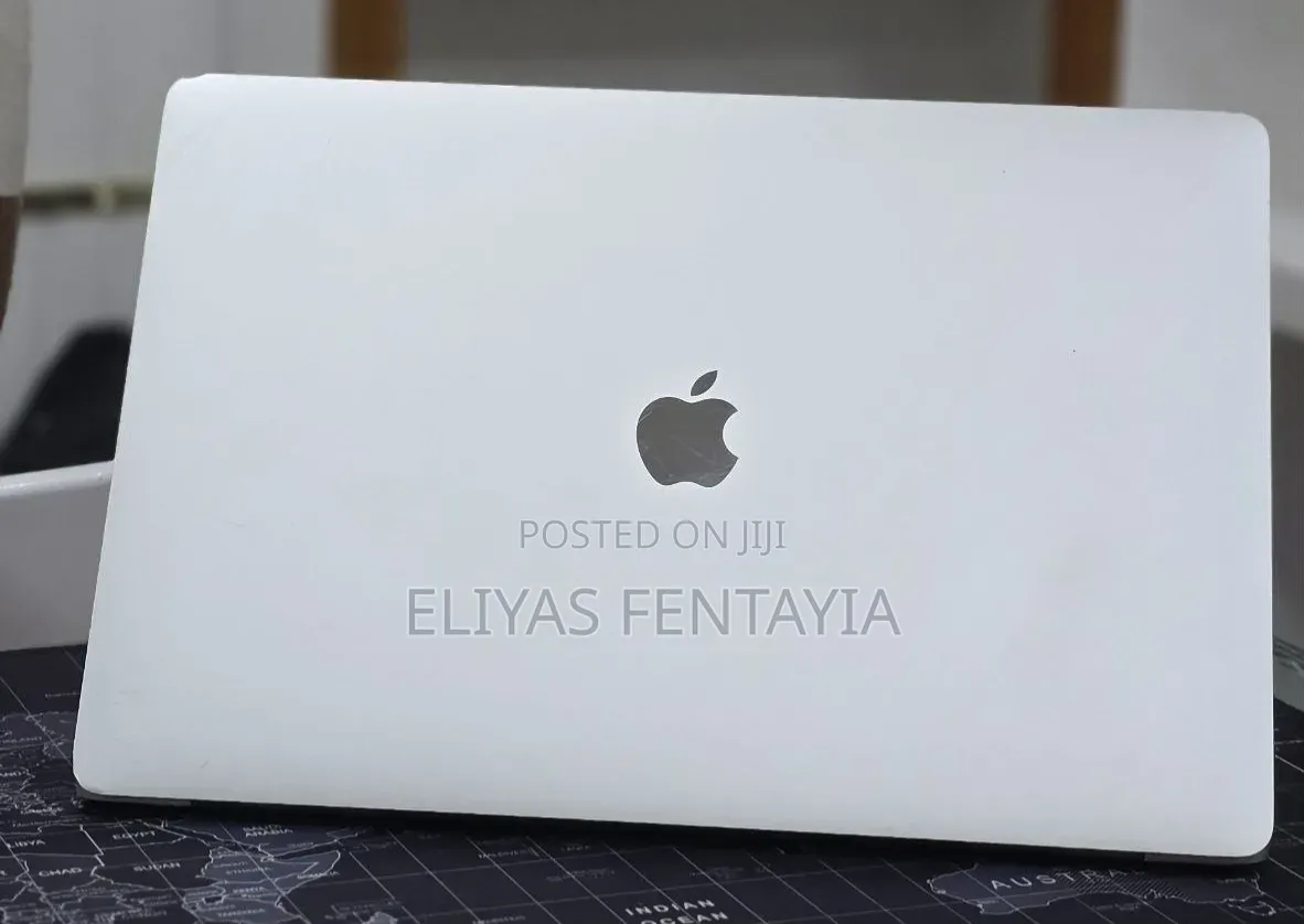 New Laptop Apple MacBook 2017 16GB Intel Core i7 SSD 512GB