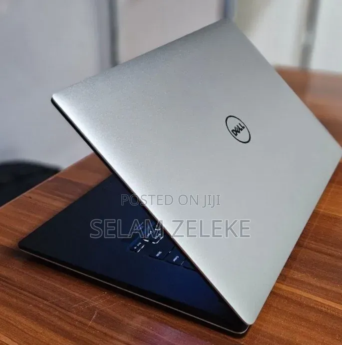 New Laptop Dell XPS 15 16GB Intel Core i7 SSD 512GB