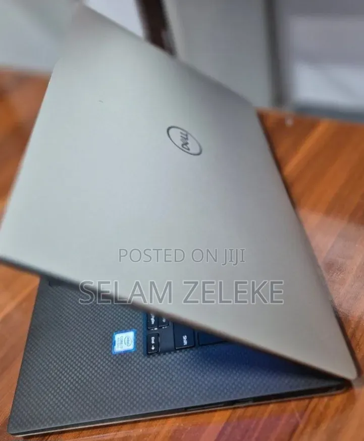 New Laptop Dell XPS 15 16GB Intel Core i7 SSD 512GB