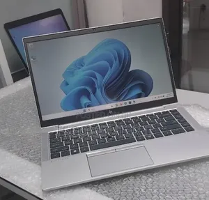 New Laptop HP EliteBook 845 G8 16GB AMD Ryzen 5 SSD 512GB