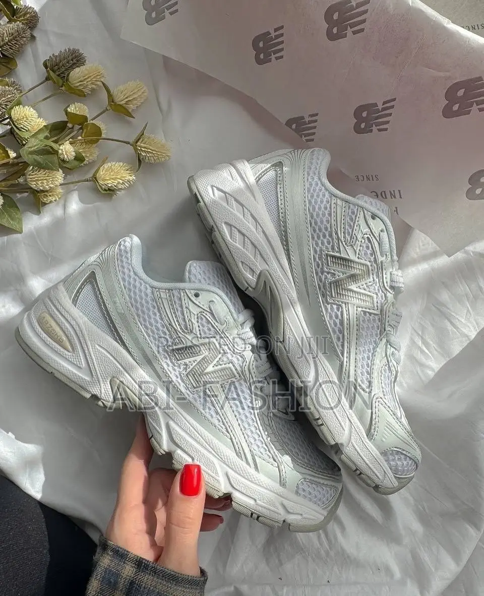 New Balance 740 White and Silver