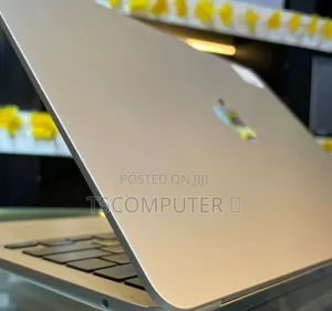 New Laptop Apple MacBook Air 2025 M4 16GB Apple M4 SSD 512GB