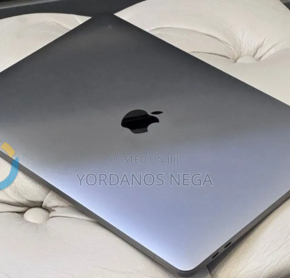 New Laptop Apple MacBook Pro 2019 16GB Intel Core i7 SSD 512GB