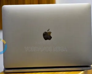 New Laptop Apple MacBook Pro 2019 16GB Intel Core i5 SSD 512GB