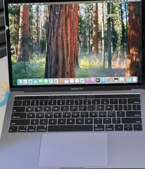New Laptop Apple MacBook Pro 2019 16GB Intel Core i5 SSD 512GB