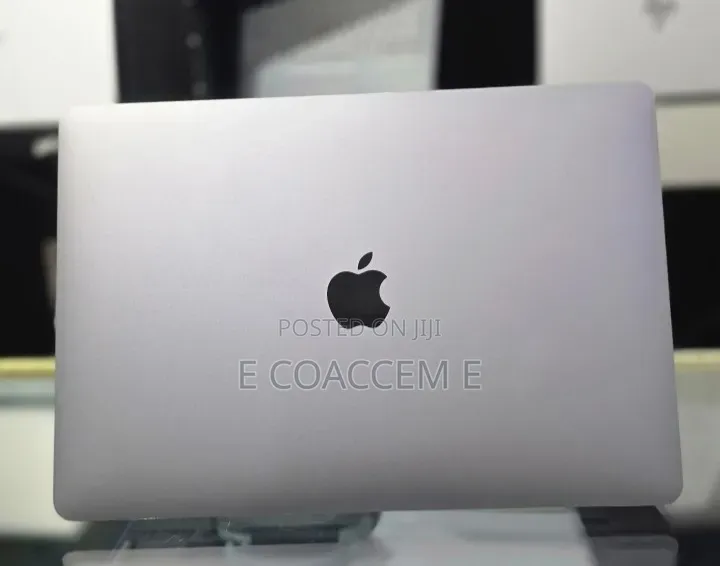 New Laptop Apple MacBook 8GB SSD 256GB