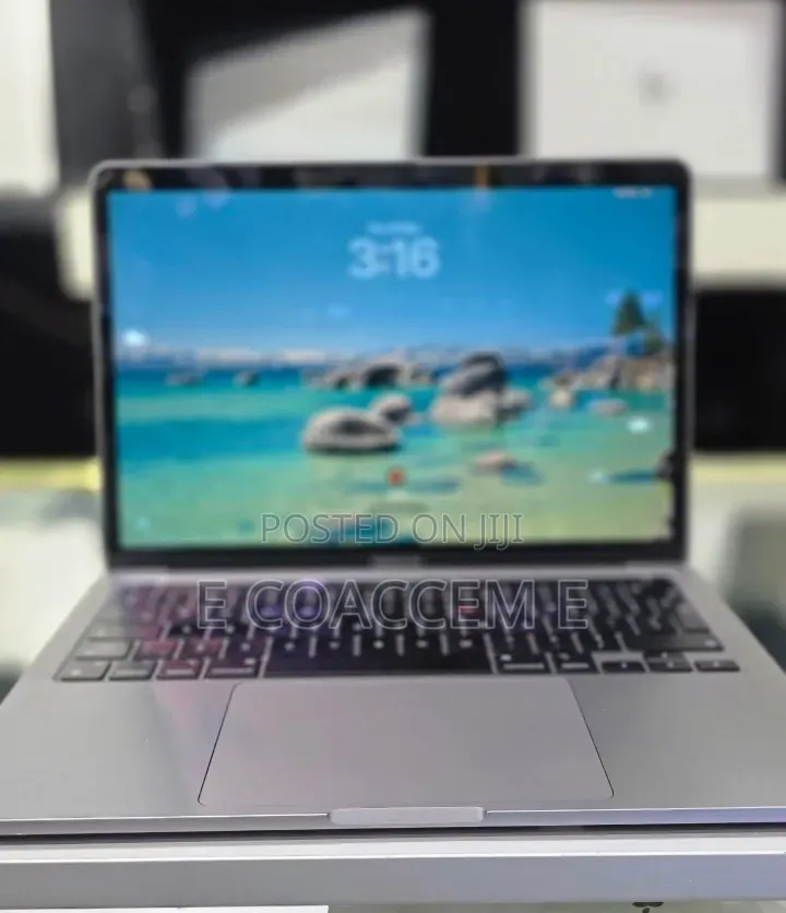 New Laptop Apple MacBook 8GB SSD 256GB