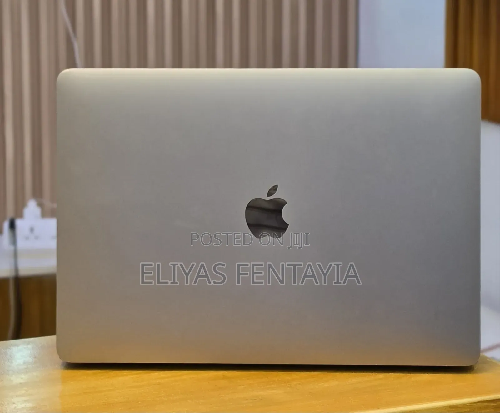 New Laptop Apple MacBook Air 2020 M1 16GB Apple M1 SSD 512GB