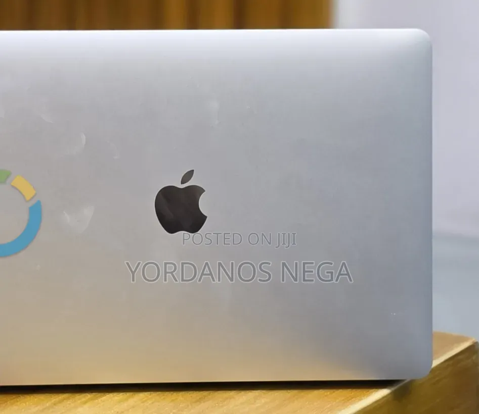 New Laptop Apple MacBook Air 2020 M1 8GB Apple M1 SSD 256GB