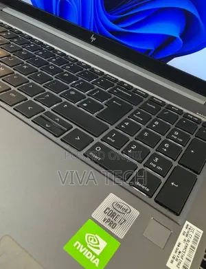 New Laptop HP ZBook Firefly 15 G7 16GB Intel Core i7 SSD 512GB