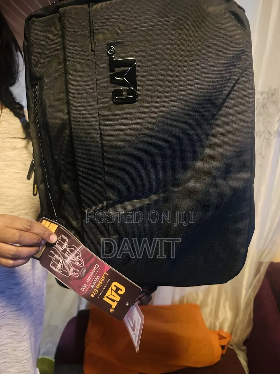 CAT (Caterpillar)Urban Laptop Handbag – With Multiple Compartments