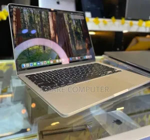 New Laptop Apple MacBook Air 2025 M4 16GB Apple M4 SSD 512GB