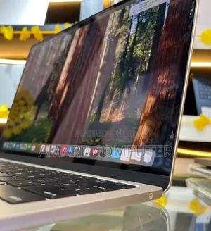 New Laptop Apple MacBook Air 2025 M4 16GB Apple M4 SSD 512GB