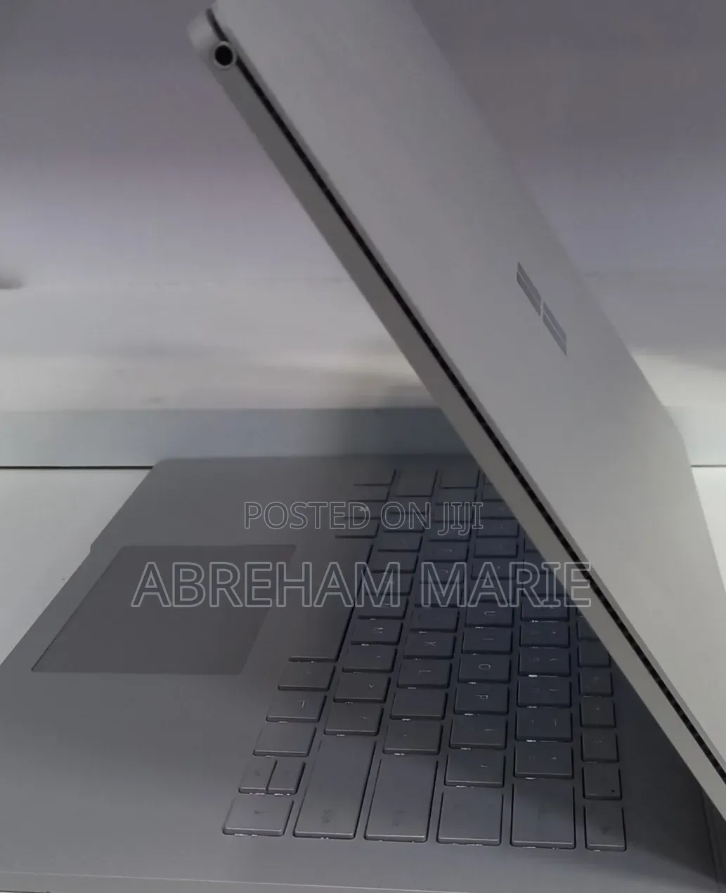 New Laptop Microsoft Surface Book 2 16GB Intel Core i7 SSD 512GB