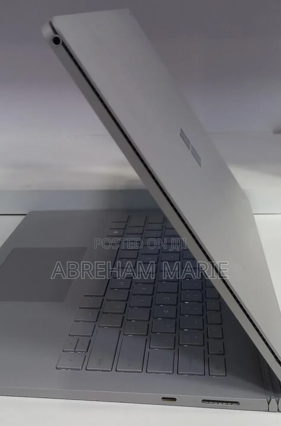 New Laptop Microsoft Surface Book 2 16GB Intel Core i7 SSD 512GB