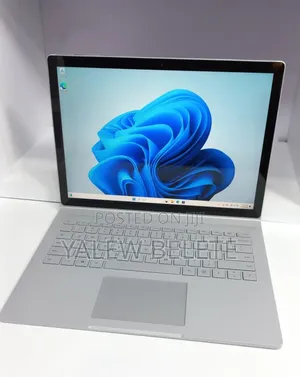 New Laptop Microsoft Surface Book 2 16GB Intel Core i7 SSD 512GB