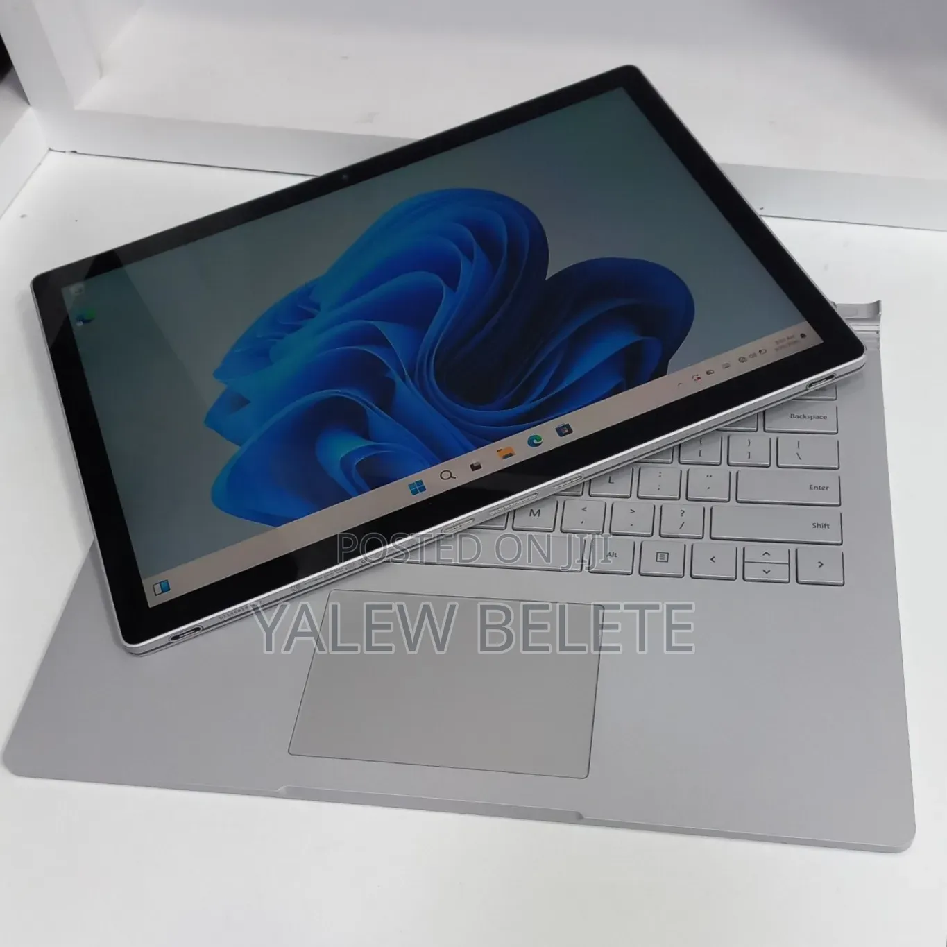 New Laptop Microsoft Surface Book 2 16GB Intel Core i7 SSD 512GB