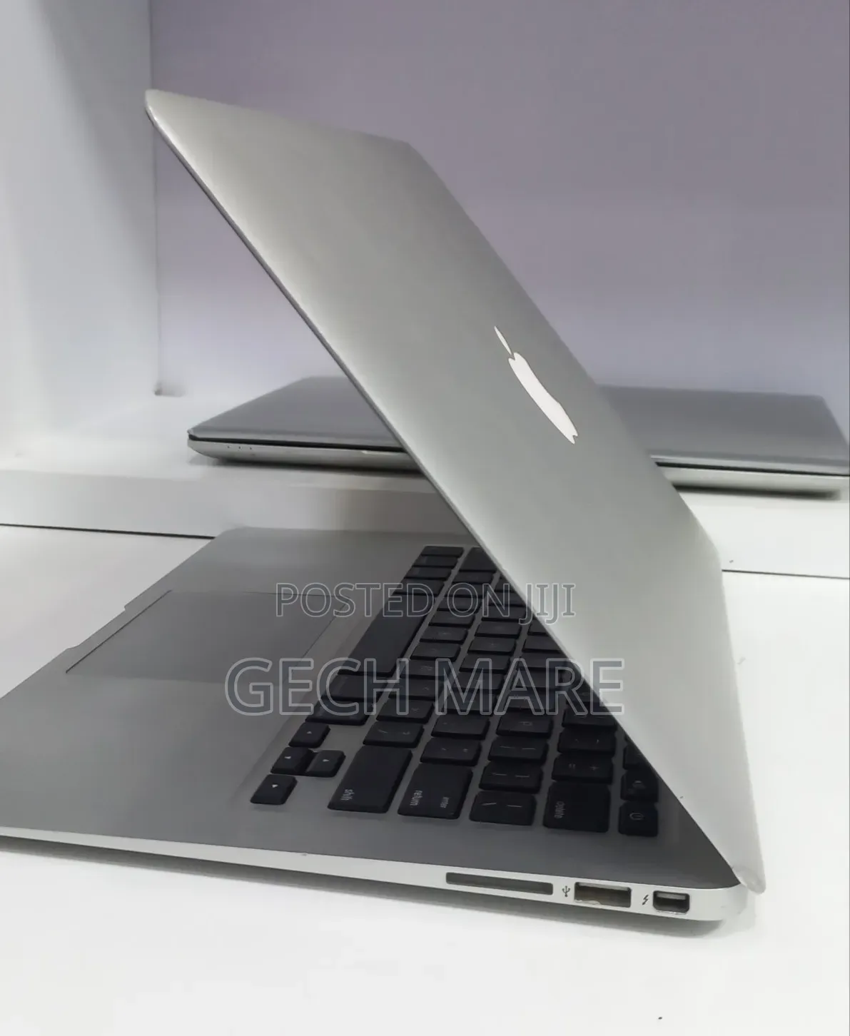 New Laptop Apple MacBook Air 2017 8GB Intel Core i7 SSD 128GB