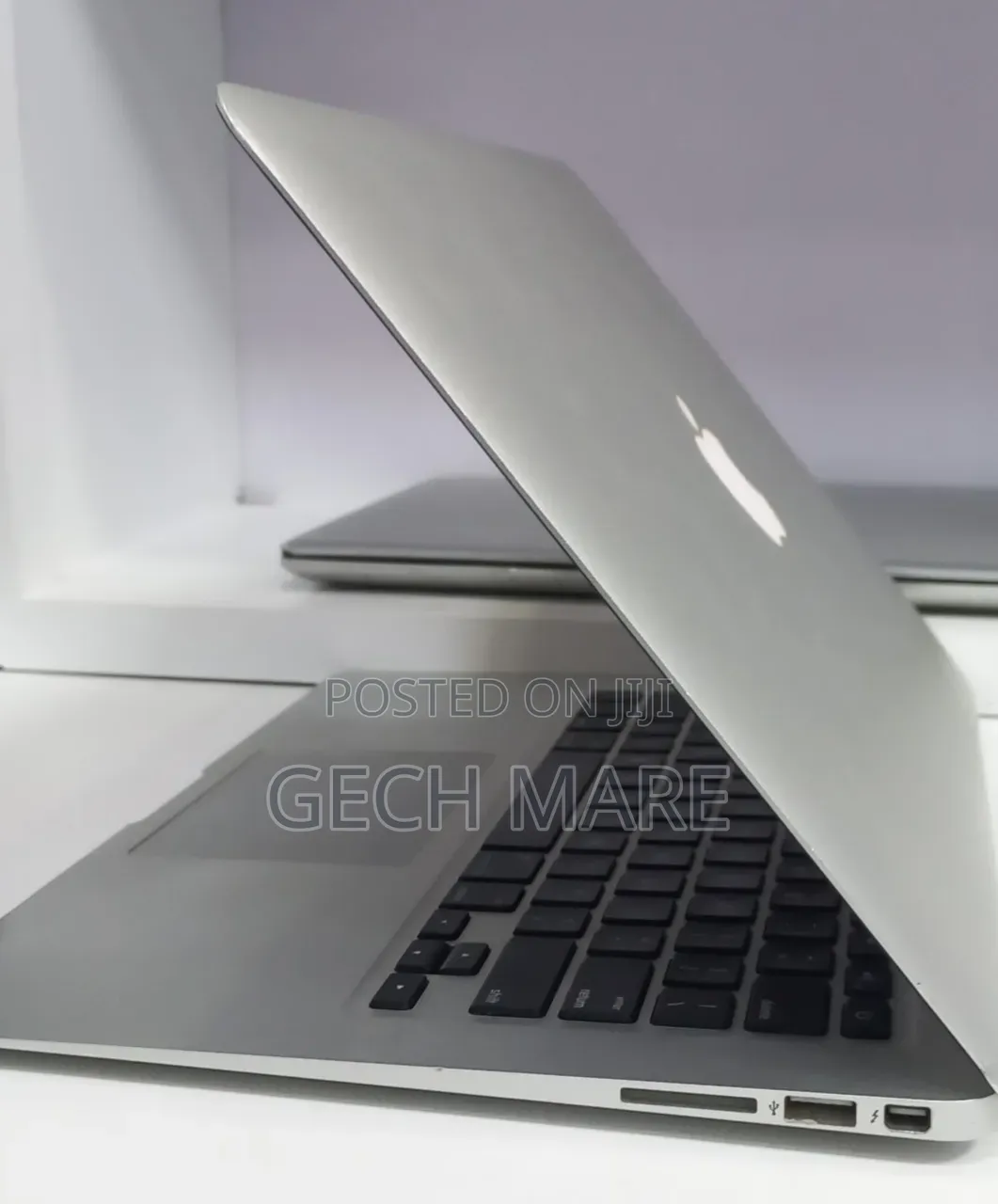 New Laptop Apple MacBook Air 2017 8GB Intel Core i7 SSD 128GB