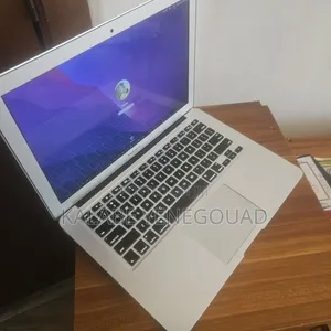 Laptop Apple MacBook Pro 2017 8GB Intel Core i5 SSD 500GB