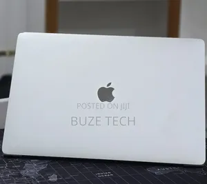 New Laptop Apple MacBook Pro 2017 16GB Intel Core i7 SSD 512GB
