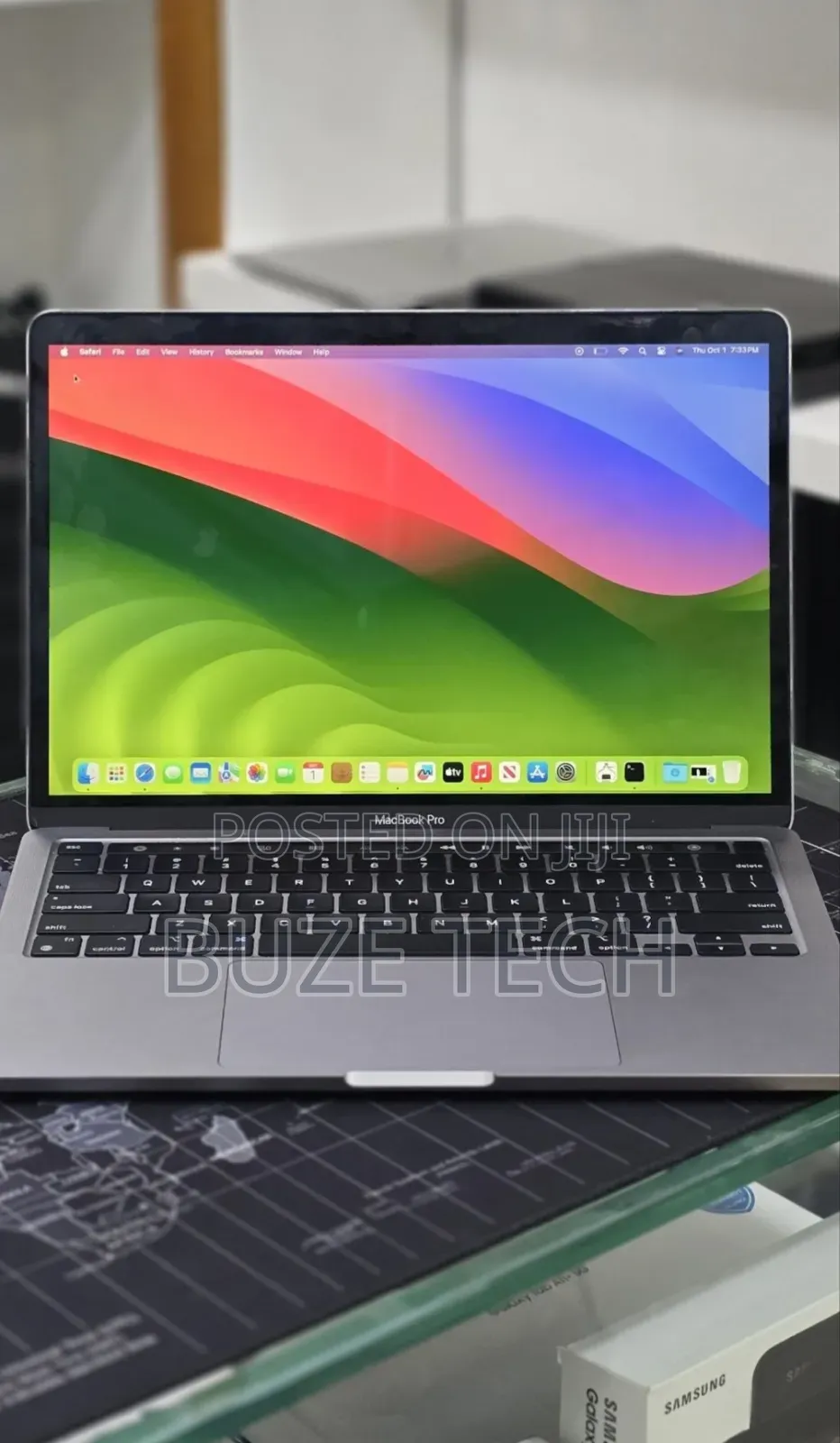 New Laptop Apple MacBook Pro 2020 8GB Apple M1 Pro SSD 512GB