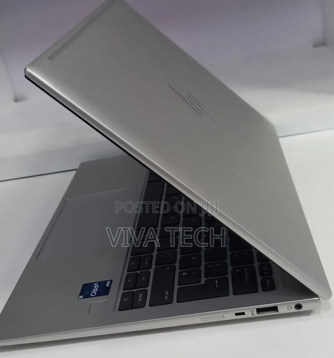 New Laptop HP EliteBook 830 G9 16GB Intel Core i5 SSD 512GB