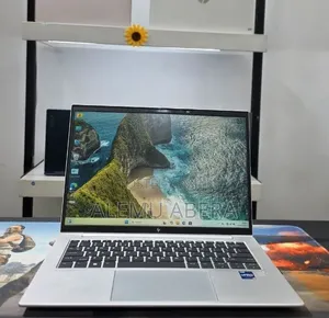 New Laptop HP EliteBook 840 G9 16GB Intel Core i7 SSD 512GB