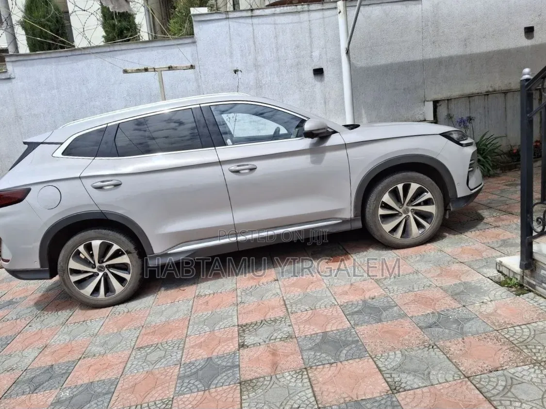 BYD Song Plus 2024 Silver