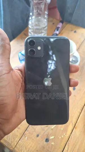 Apple iPhone 11 64 GB Black