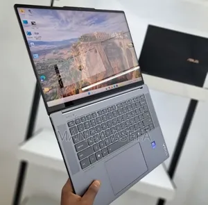 New Laptop Lenovo 32GB Intel Core Ultra 7 SSD 1T
