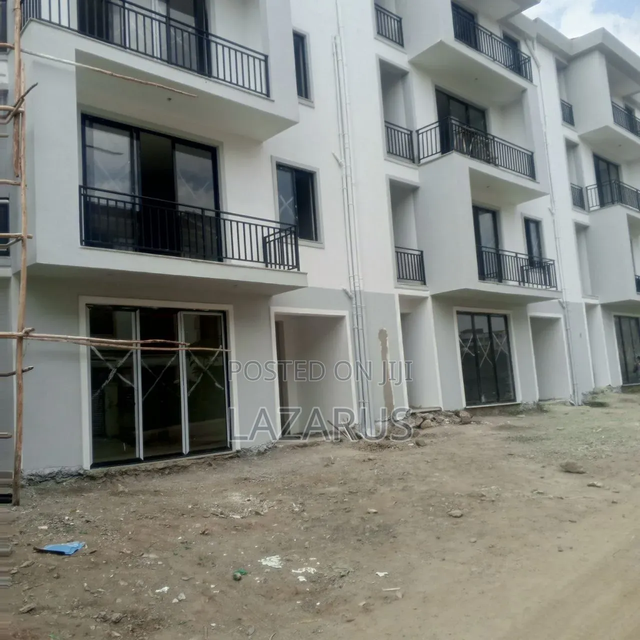 Furnished 3bdrm Townhouse/Terrace in Metro Real State, Bole for Sale