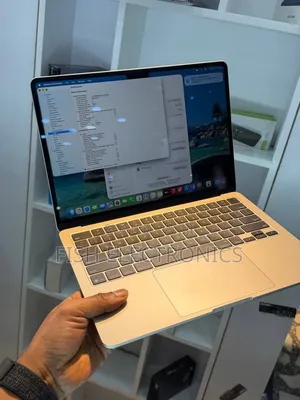Laptop Apple MacBook Air 2025 M4 16GB Apple M4 SSD 256GB