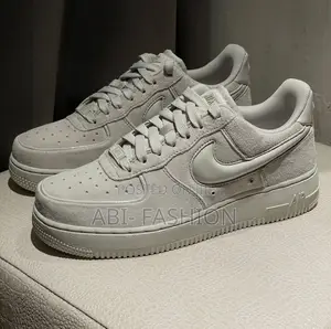 Nike Air Force1 ’07 Low “Light Bone”