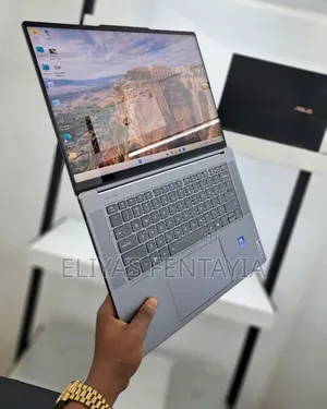 New Laptop Lenovo Yoga C930 32GB Intel Core Ultra 7 SSD 1T